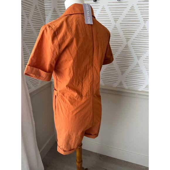 NWT Hausen Women’s Medium Naomi Parachute Fabric Game Day Fall Romper - Picture 6 of 9